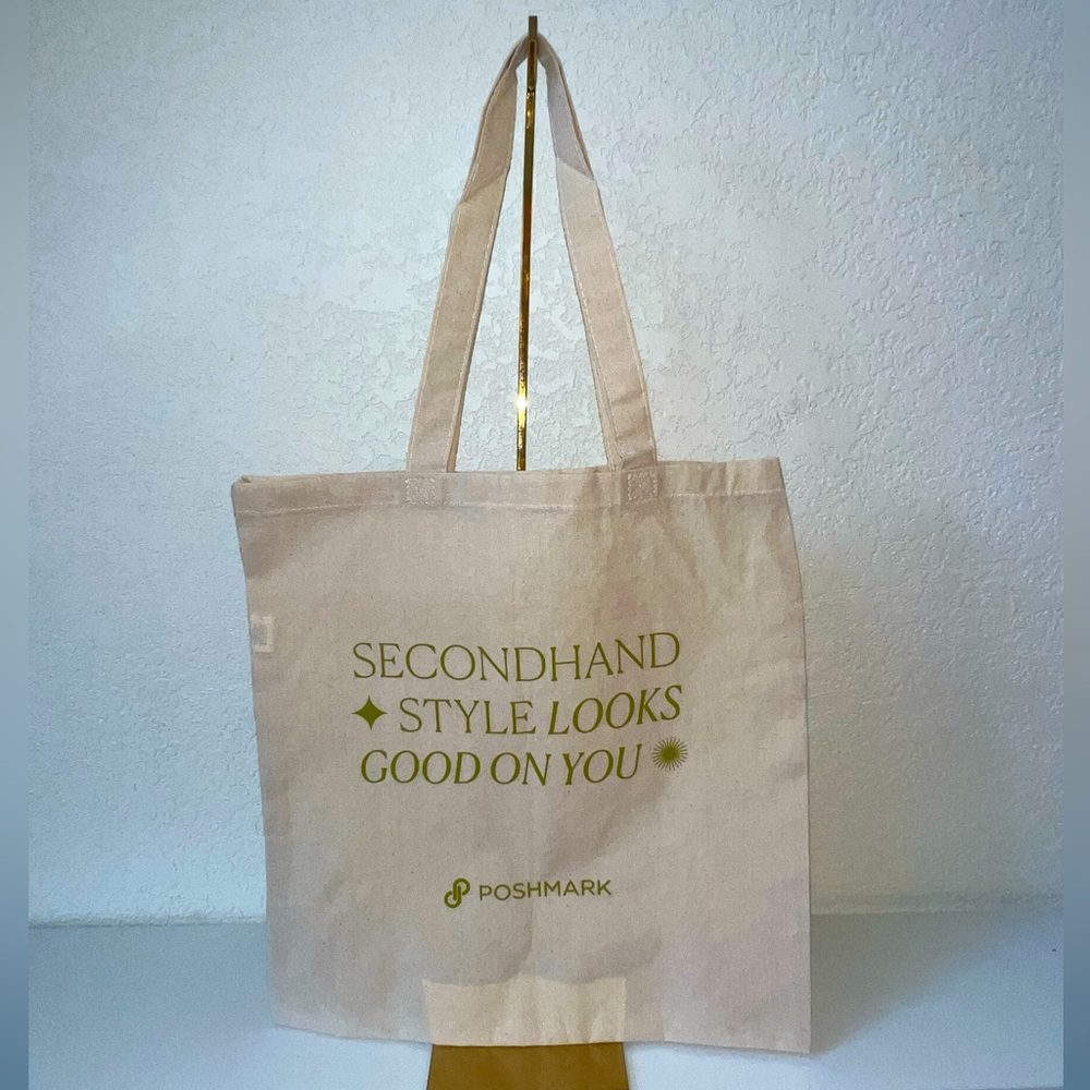 💚Poshmark Canvas Carrier Tote